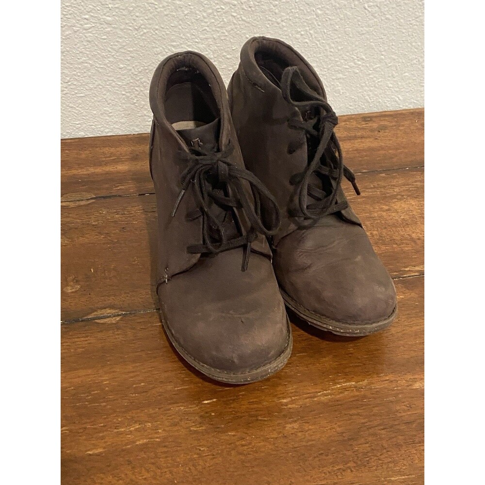 Clarks Brown Suede Lace-Up Ankle Bootie Women's US 7.5 UK 5 EU 38 Boots - Picture 5 of 11